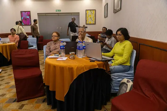 Ofis ve ekip çalışması — temsili fotoğraf