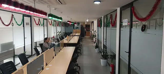 Ofis ve ekip çalışması — temsili fotoğraf