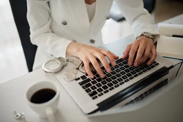 Ofis ve ekip çalışması — temsili fotoğraf