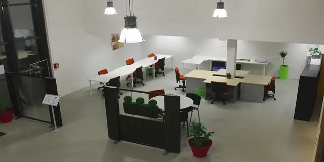 Ofis ve ekip çalışması — temsili fotoğraf