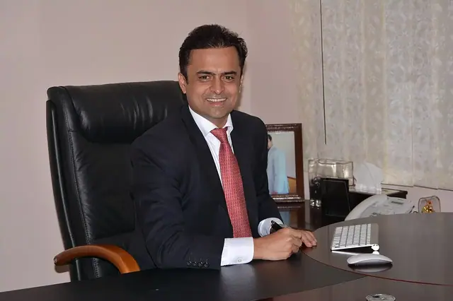 Ofis ve ekip çalışması — temsili fotoğraf