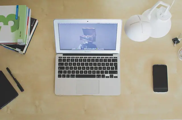Ofis ve ekip çalışması — temsili fotoğraf
