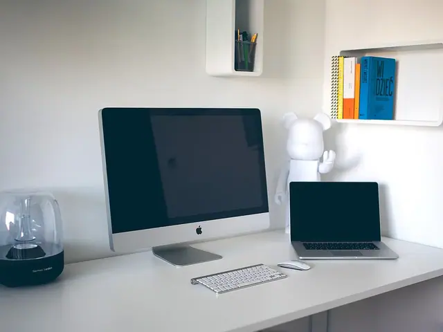 Ofis ve ekip çalışması — temsili fotoğraf