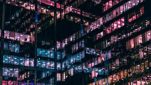 Ofis ve ekip çalışması — temsili fotoğraf