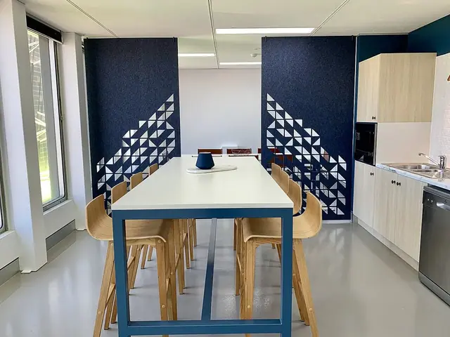 Ofis ve ekip çalışması — temsili fotoğraf