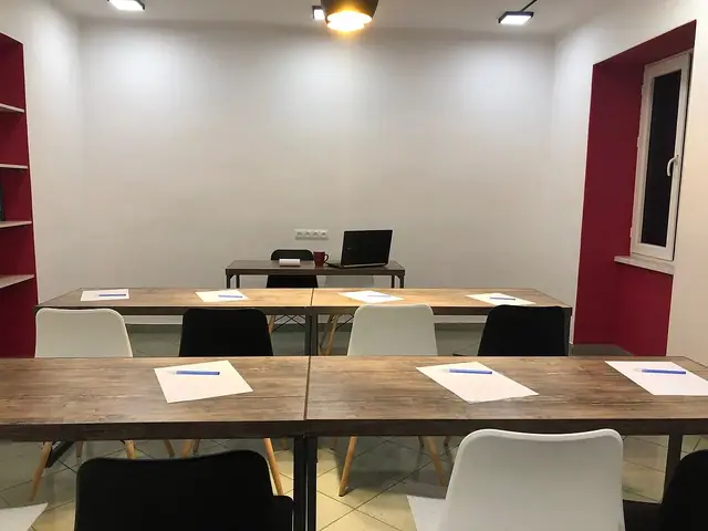 Ofis ve ekip çalışması — temsili fotoğraf