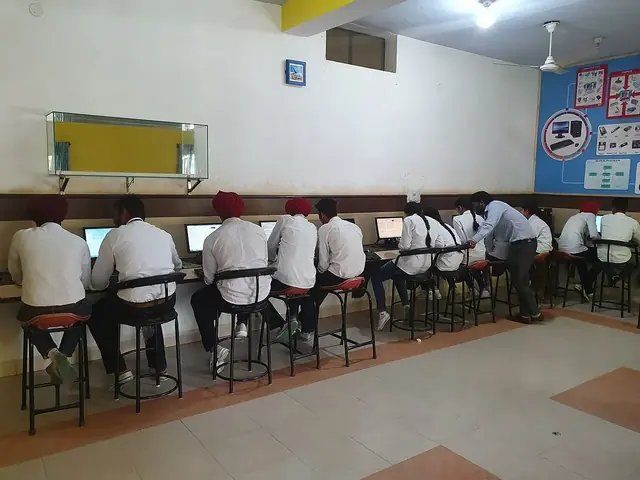 Ofis ve ekip çalışması — temsili fotoğraf