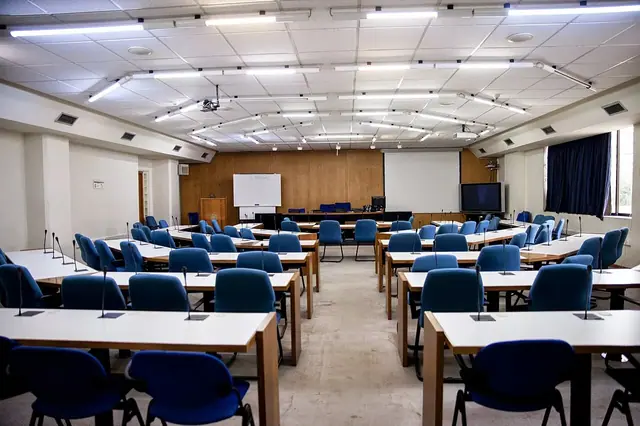 Ofis ve ekip çalışması — temsili fotoğraf
