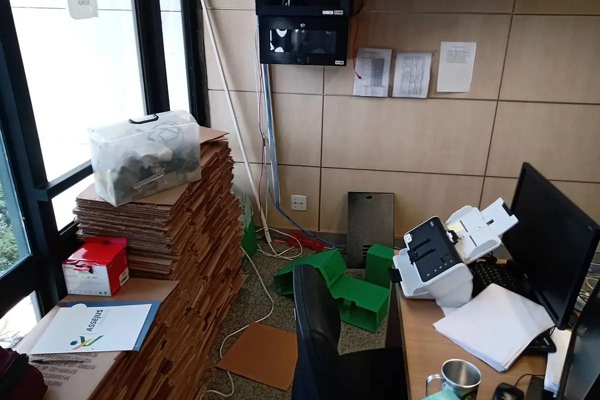 Ofis ve toplantı alanı — temsili fotoğraf