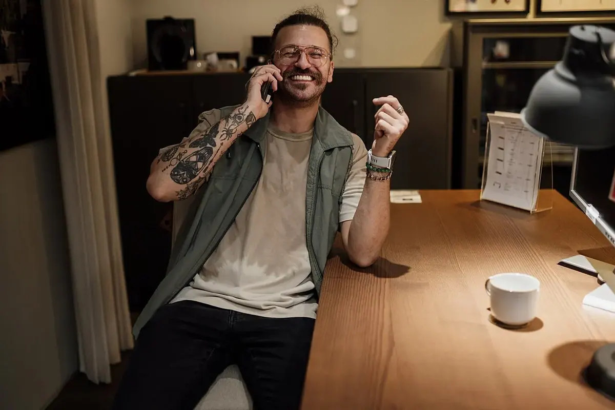Ofis ve toplantı alanı — temsili fotoğraf