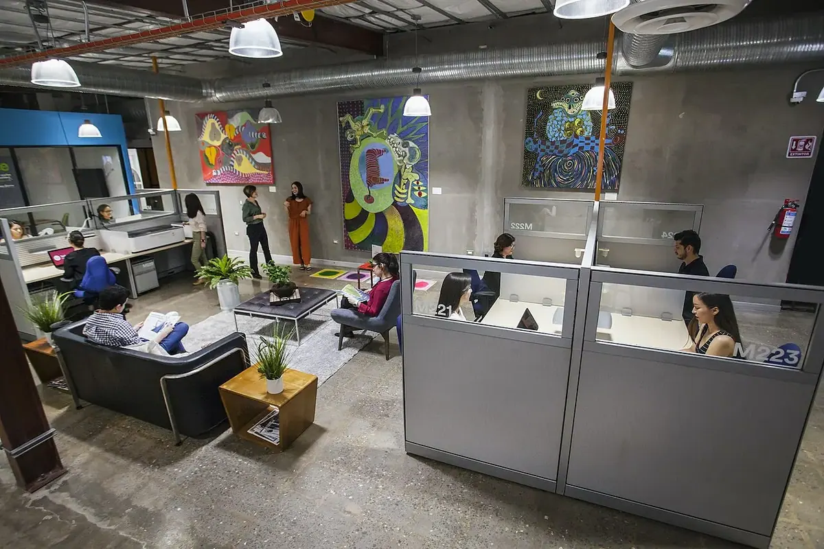 Ofis ve toplantı alanı — temsili fotoğraf
