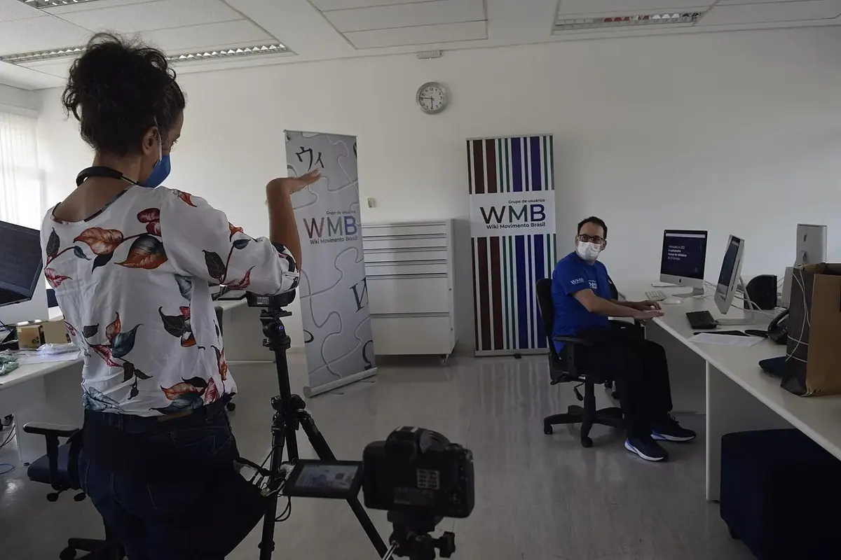 Ofis ve toplantı alanı — temsili fotoğraf