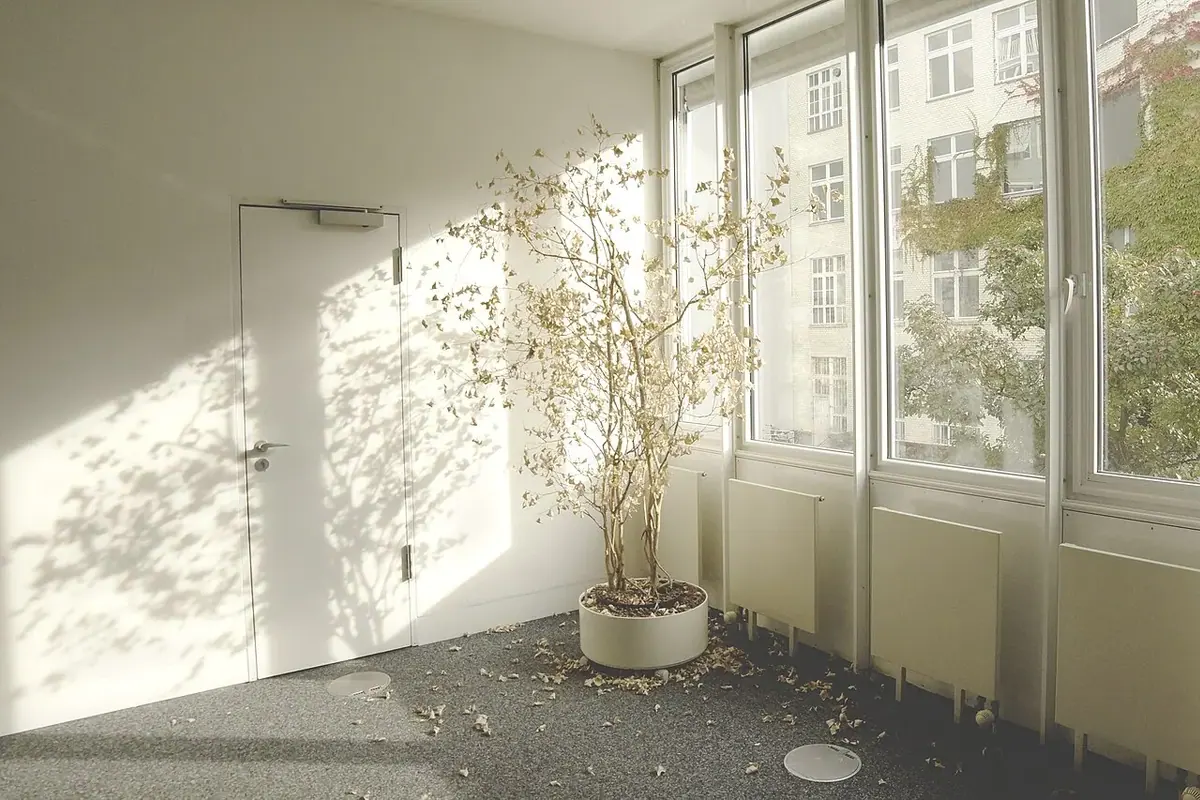 Ofis ve toplantı alanı — temsili fotoğraf