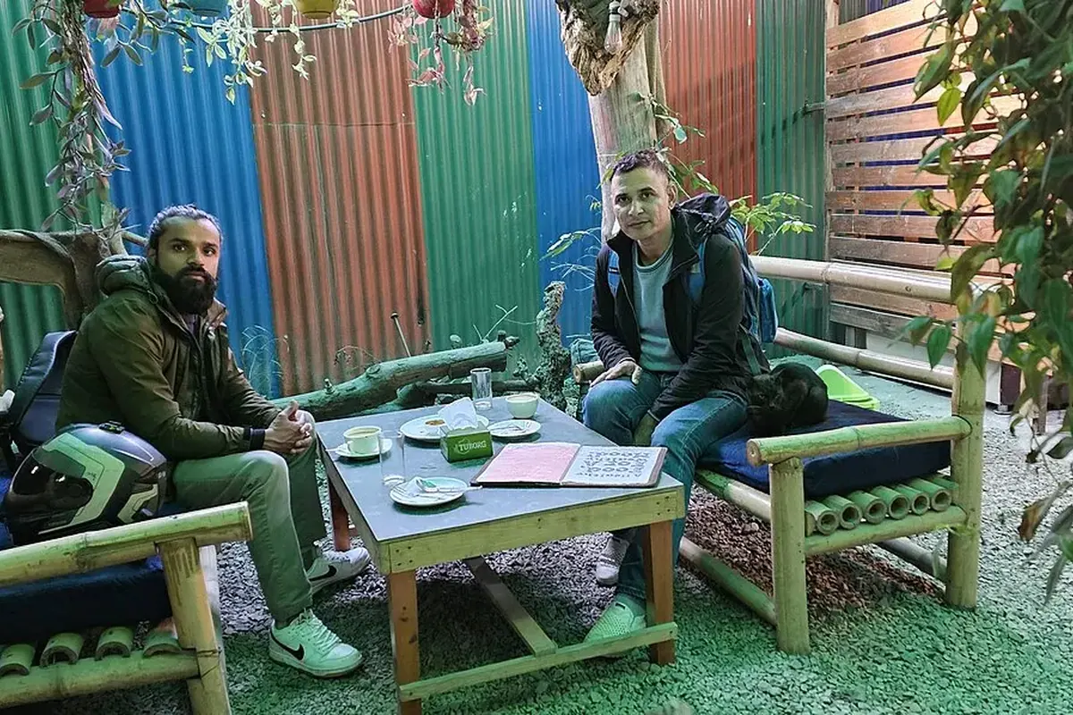 Ofis ve toplantı alanı — temsili fotoğraf