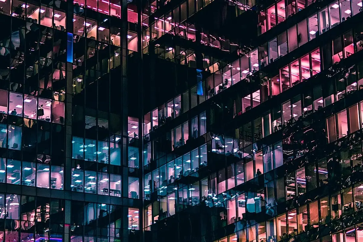 Ofis ve toplantı alanı — temsili fotoğraf