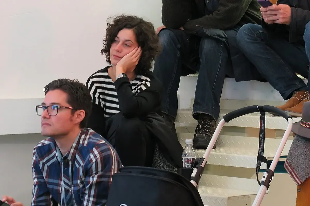 Ofis ve toplantı alanı — temsili fotoğraf