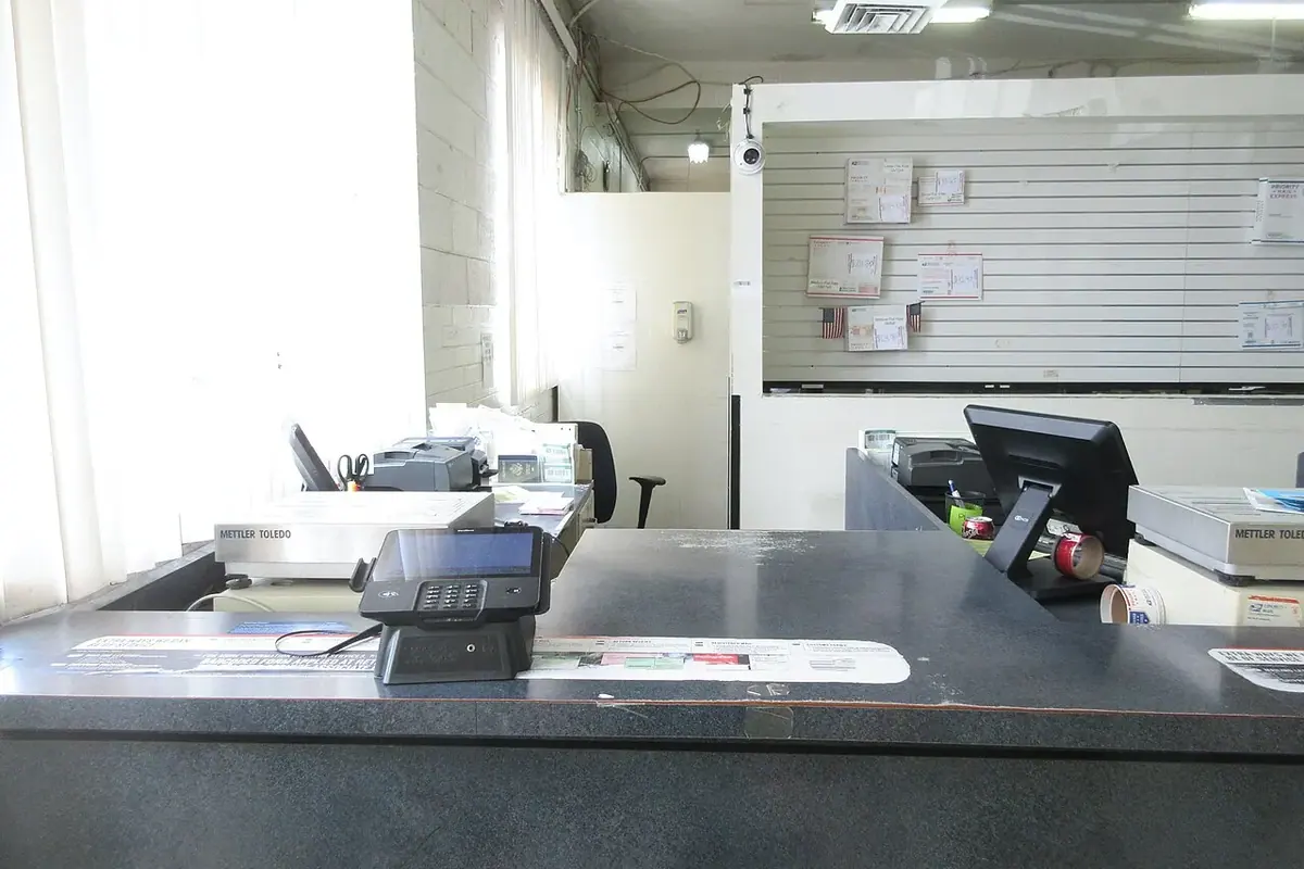 Ofis ve toplantı alanı — temsili fotoğraf