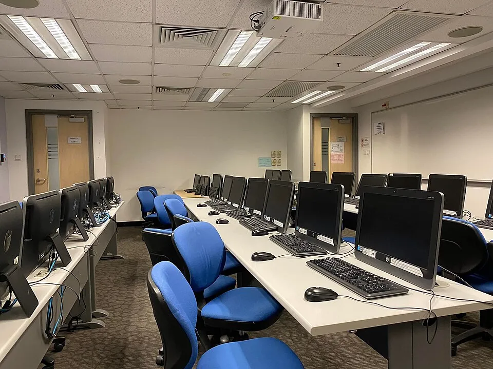 Ofis ve ortak çalışma ortamından bir görünüm