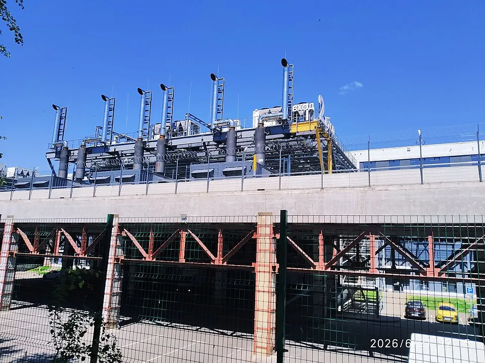 Teknoloji ve bilgisayar çalışma ortamından bir görünüm
