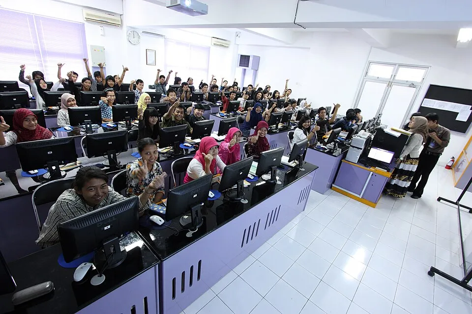 Ofis ve ortak çalışma ortamından bir görünüm