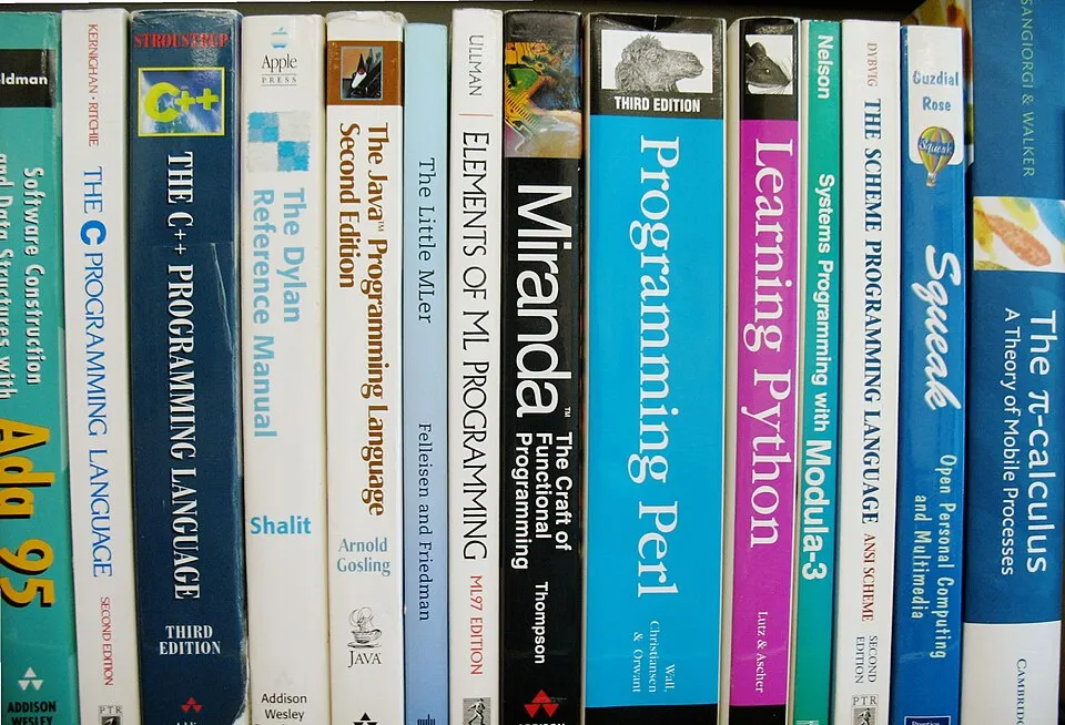 Teknoloji ve bilgisayar çalışma ortamından bir görünüm